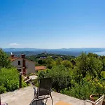 Apartment Awesome In With Wifi Rukavac (Primorje-Gorski Kotar)