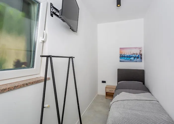 2 Bedroom Lovely In Apartmán Rukavac (Primorje-Gorski Kotar)