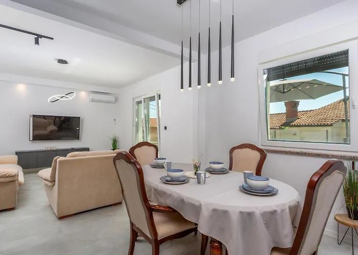 Apartmán 2 Bedroom Lovely In