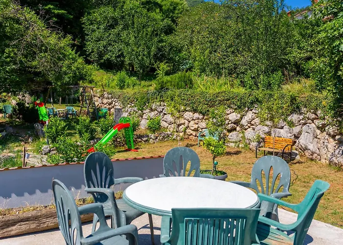 2 Bedroom Lovely In * Rukavac (Primorje-Gorski Kotar)