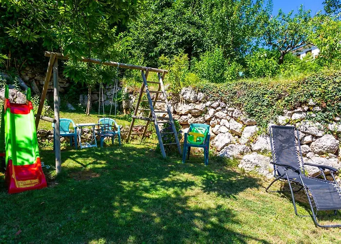 2 Bedroom Lovely In *