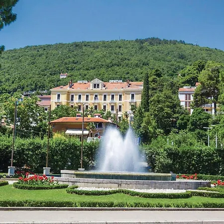 2 Bedroom Lovely In Rukavac (Primorje-Gorski Kotar)