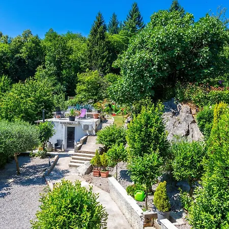 Apartament 2 Bedroom Lovely In