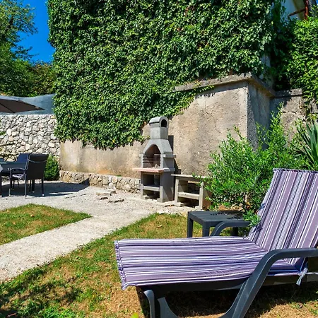 2 Bedroom Lovely In *