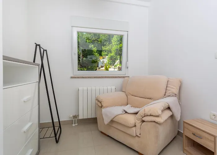 2 Bedroom Lovely In 아파트